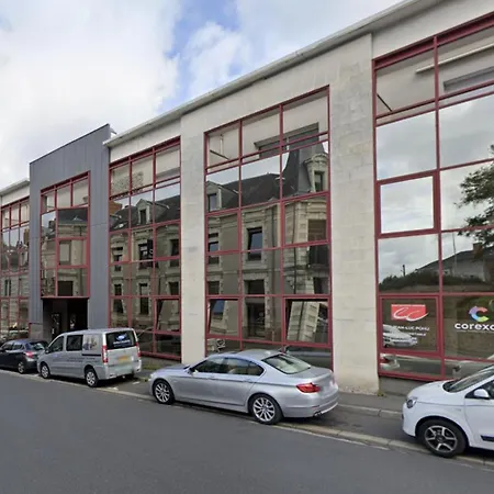 Apartment Le Nenuphar - Parking, Hyper-centre, 500m Gare Cholet